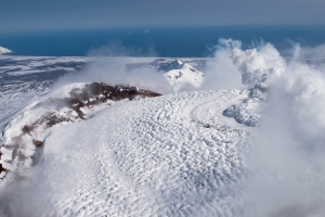 RKA-OL810_8038 Kamchatka Volcano, Snow
